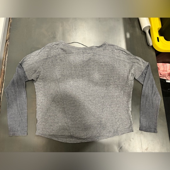 Prana Long Sleeve Tee T-Shirt Size Large Henley Grey Blue Split Neck - Picture 3 of 3